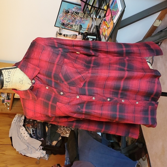 Maurices plaid flannel button down shirt size Medium *NWT - Picture 3 of 12